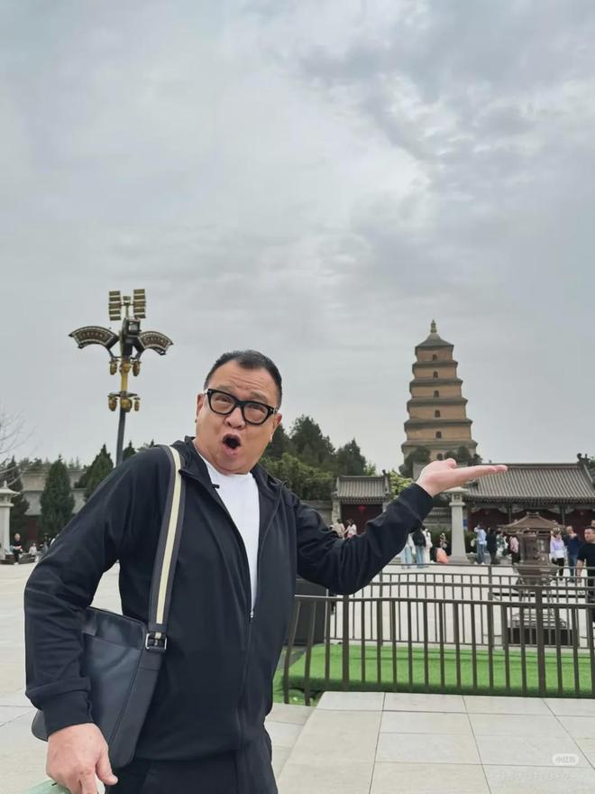 盐商富甲一方亿万身家近日同囡囡西安被捕获j9九游会真人游戏第一金牌绿叶祖上是四大