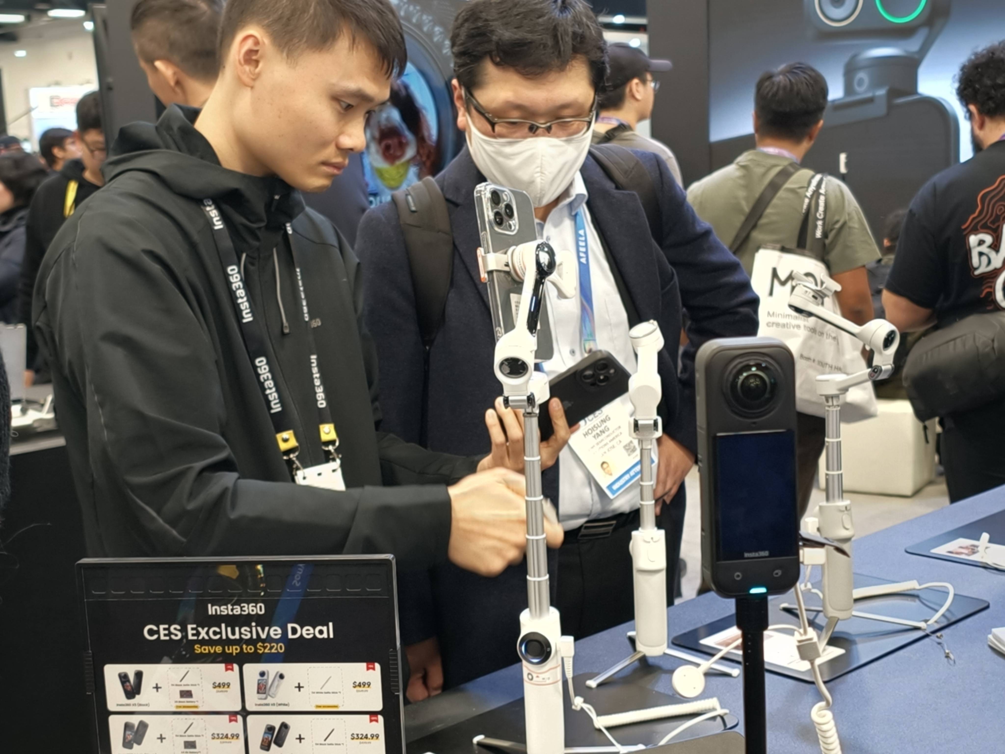 ！六大玩家CES交卷：影像赛道打法变了j9九游会入口首页分体、全景、机械臂(图3)